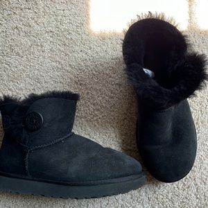 Kids UGG Boots - Bailey Button